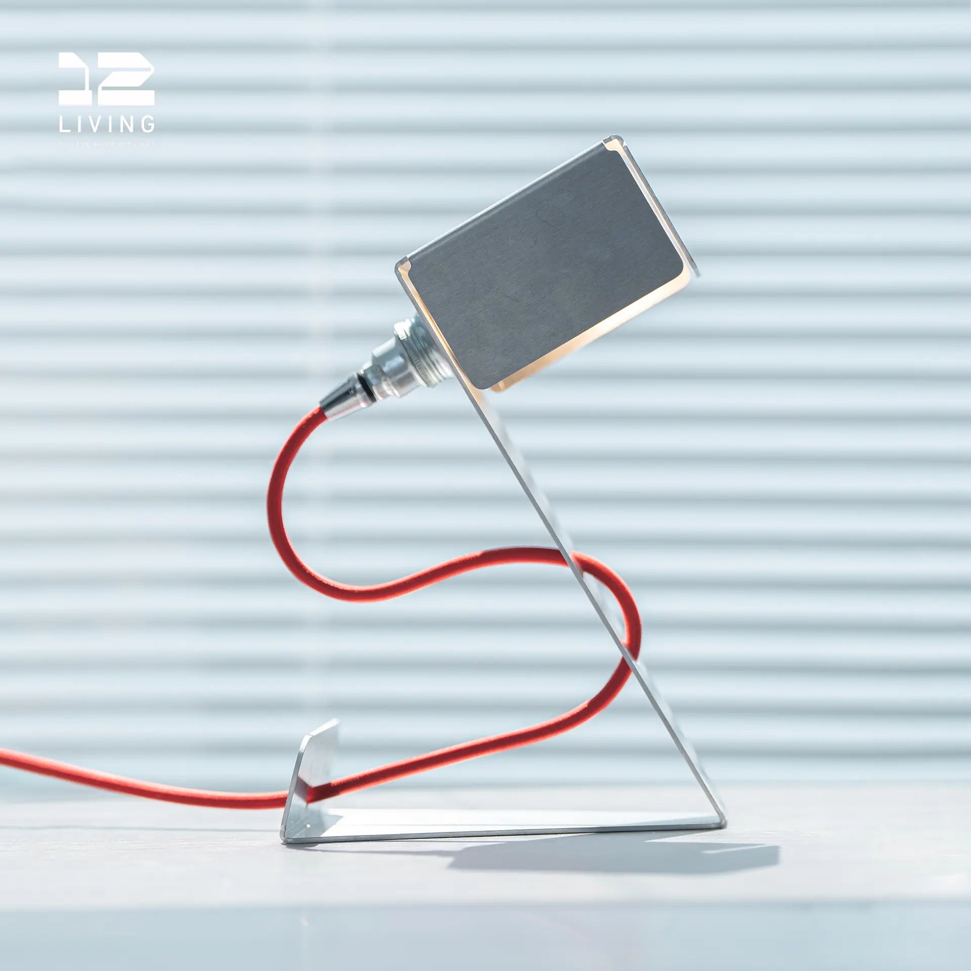 12living Minimalist Aluminum Desk Lamp – Modern Sculptural Lighting