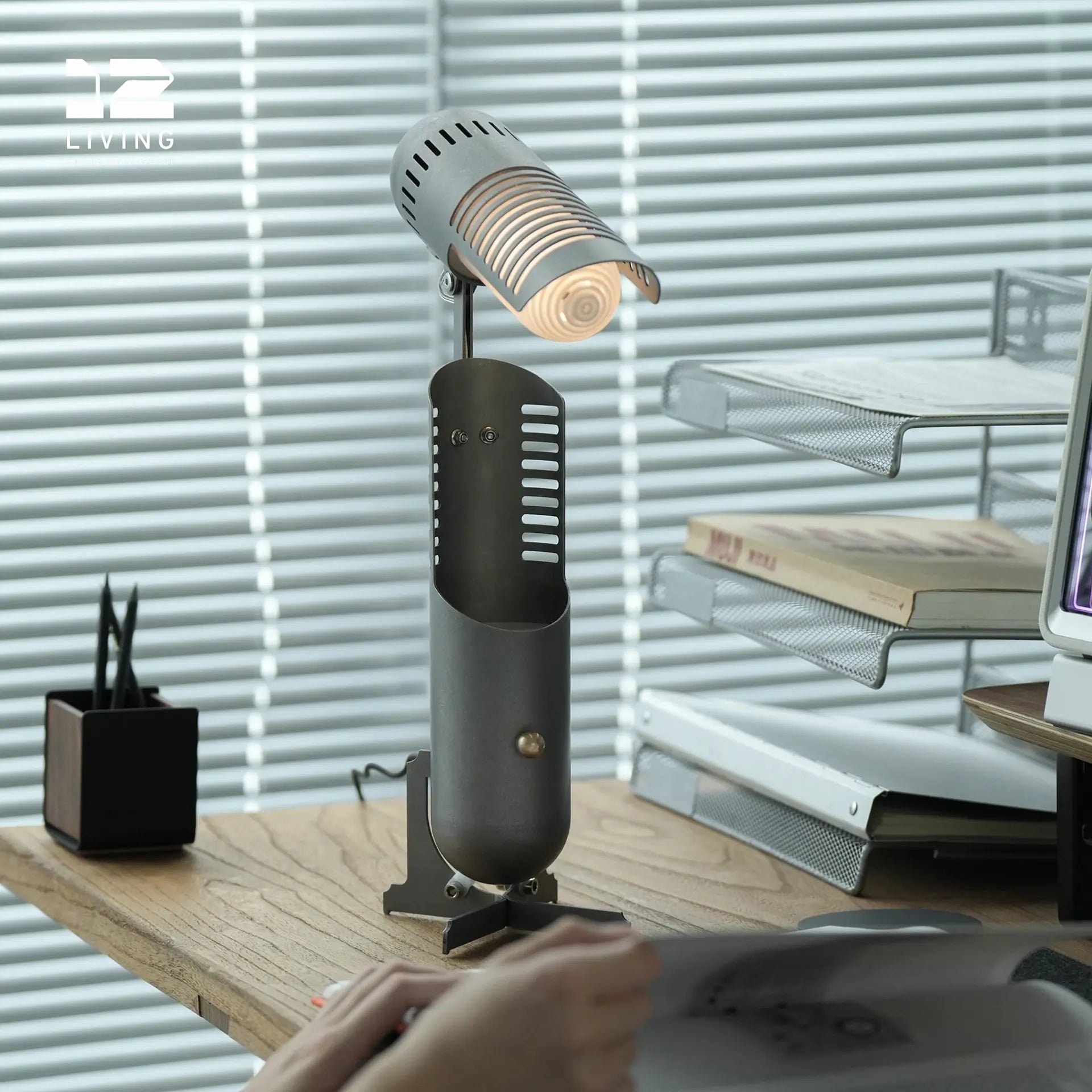 12living Adjustable Industrial Pelican Lamp – 3D Printed Shade, Vintage Style Table Light
